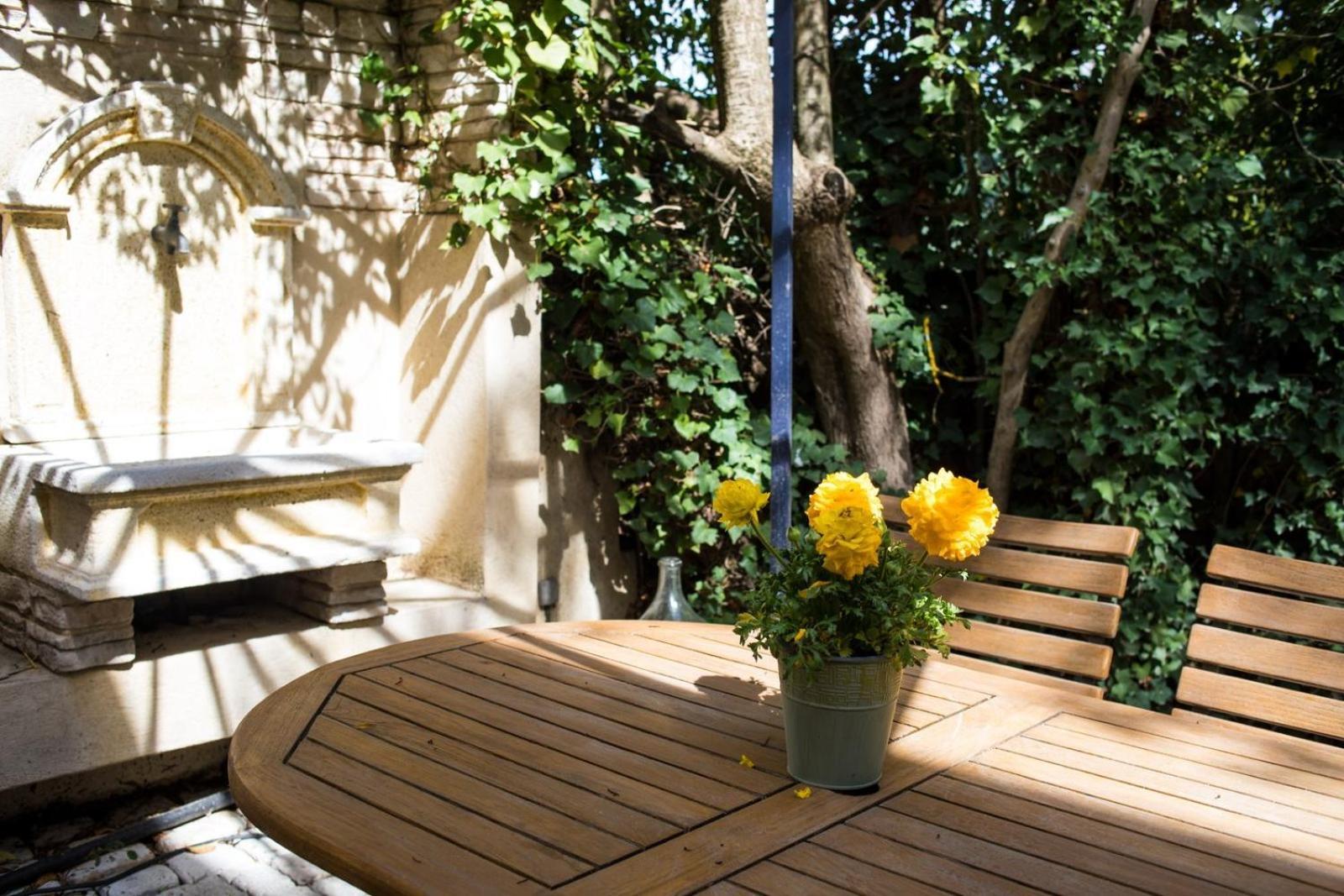 In Provence Hotel - Experience Atypique Venelles Esterno foto