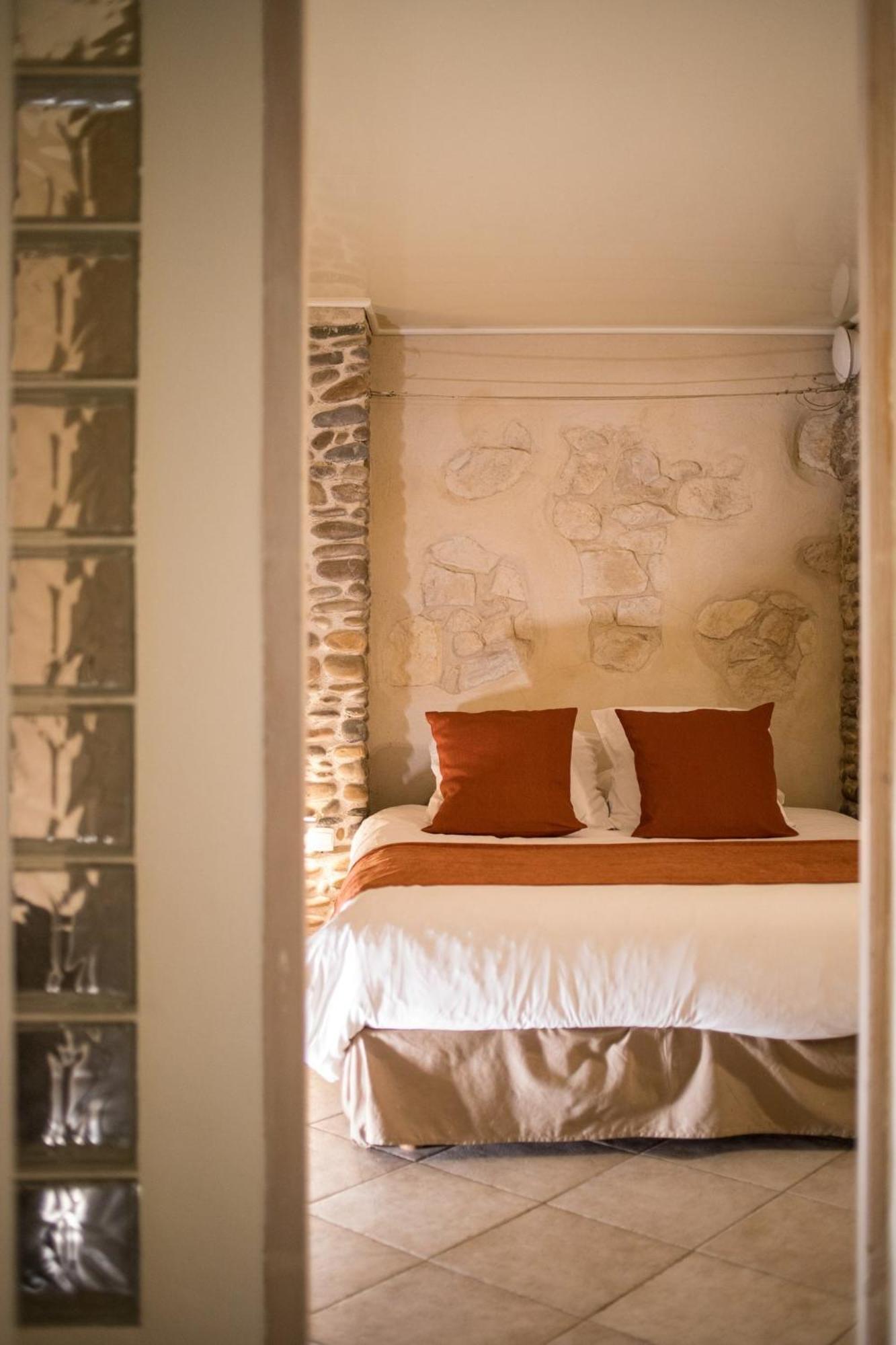 In Provence Hotel - Experience Atypique Venelles Esterno foto