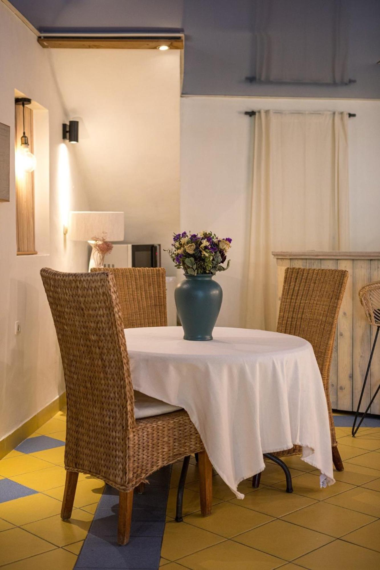 In Provence Hotel - Experience Atypique Venelles Esterno foto
