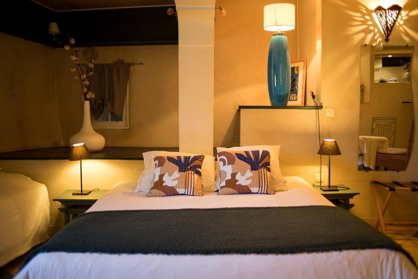 In Provence Hotel - Experience Atypique Venelles Esterno foto