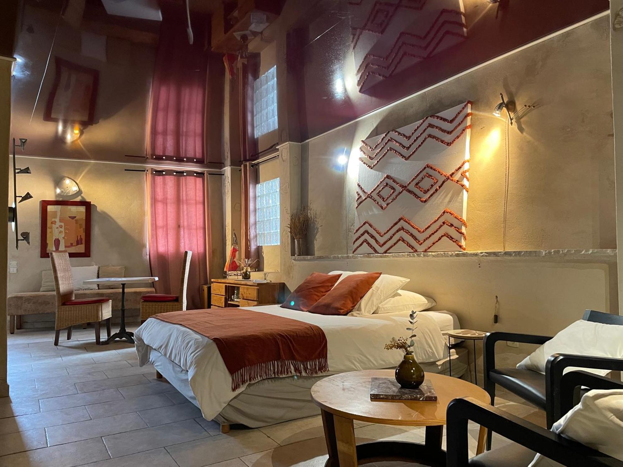 In Provence Hotel - Experience Atypique Venelles Esterno foto
